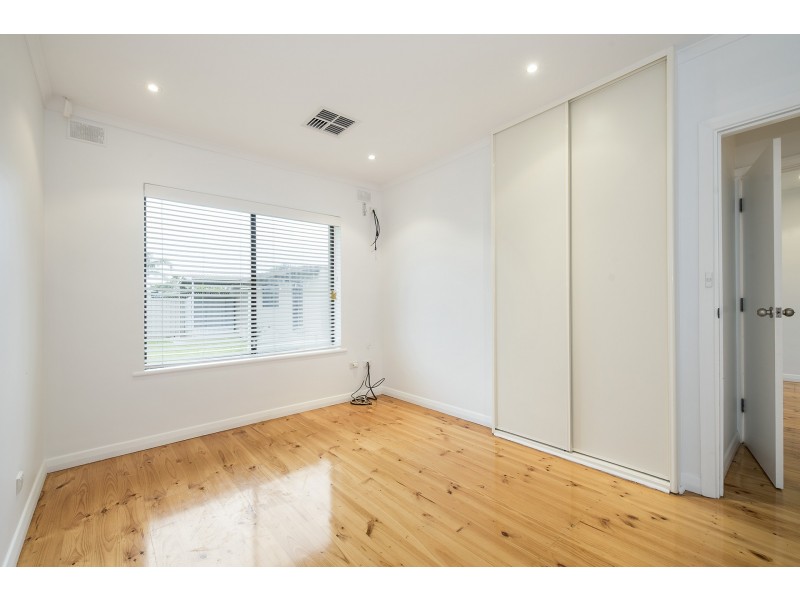 15 White Sands Drive, Grange SA 5022