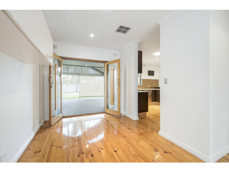 15 White Sands Drive, Grange SA 5022