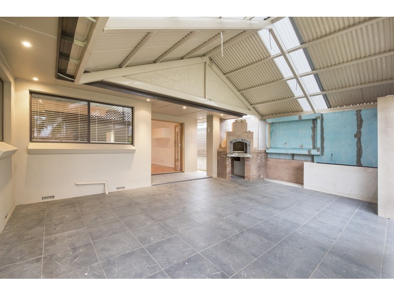 15 White Sands Drive, Grange SA 5022