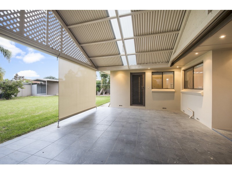 15 White Sands Drive, Grange SA 5022