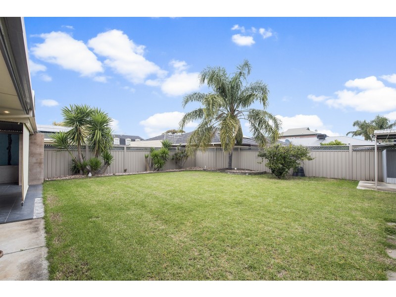 15 White Sands Drive, Grange SA 5022