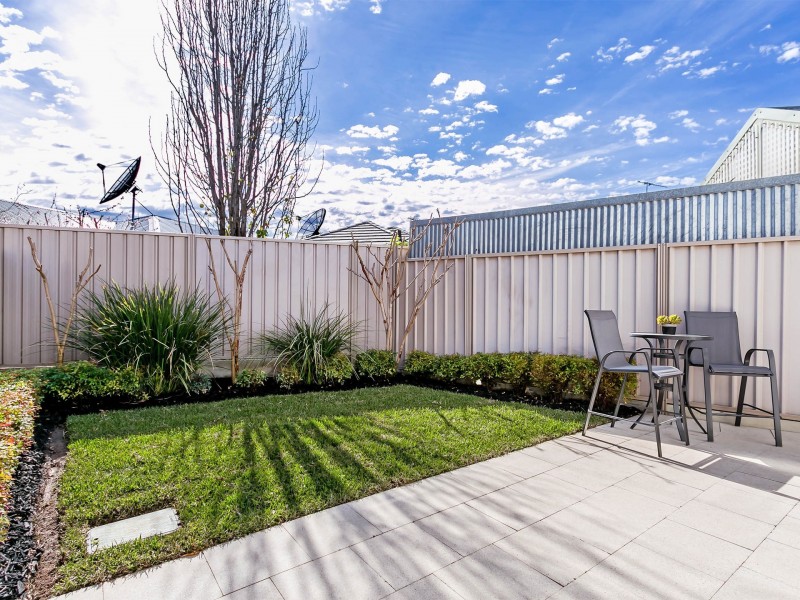 33A Sharpie Crescent, Grange SA 5022