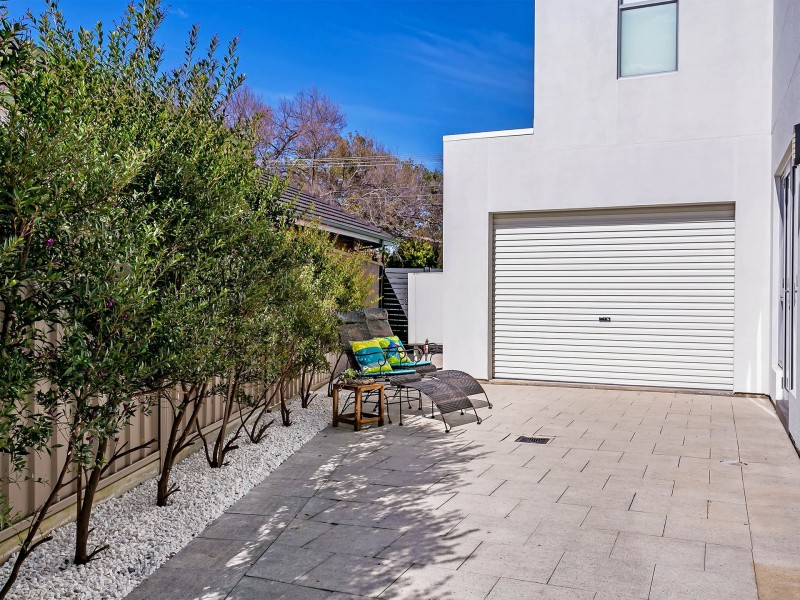 33A Sharpie Crescent, Grange SA 5022