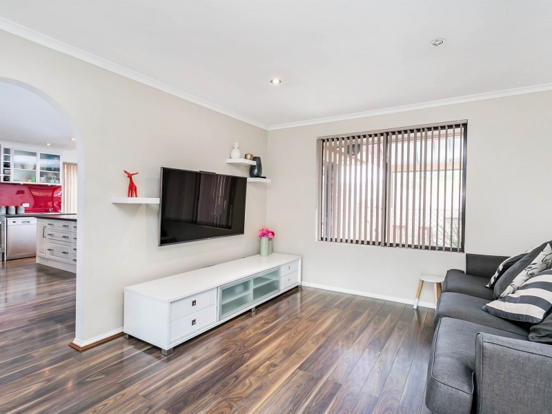 6 Mette Court, Salisbury Downs SA 5108