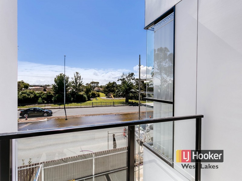 47 Banksia Street, West Lakes SA 5021