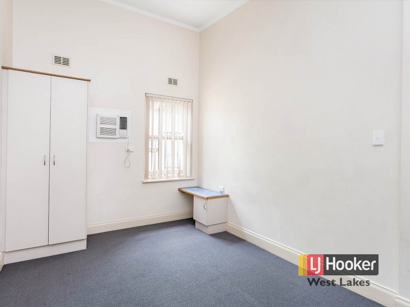 8/3 St Johns Row, Glenelg SA 5045