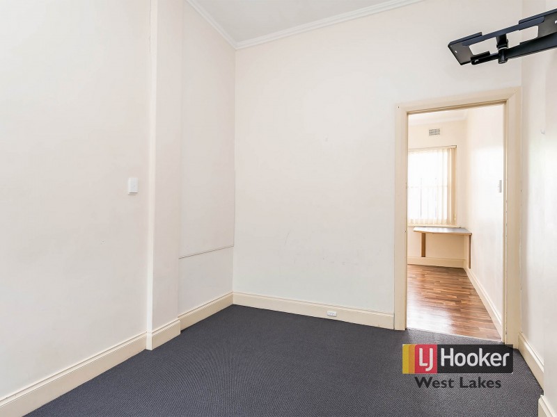 8/3 St Johns Row, Glenelg SA 5045