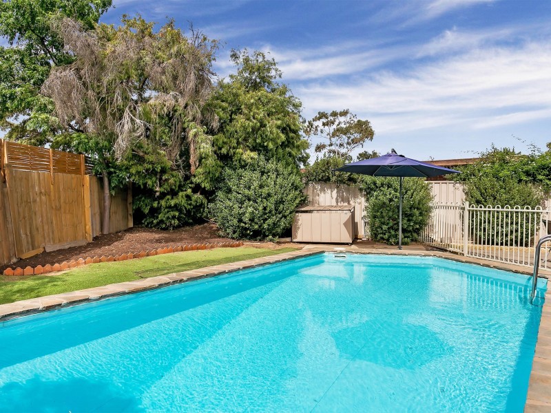 5 Marlee Court, West Lakes SA 5021