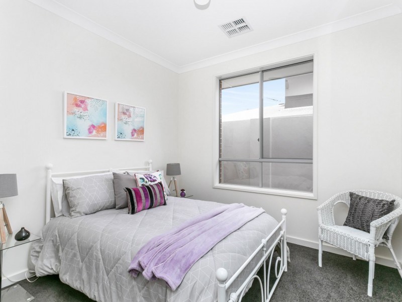 21 Sharpie Crescent, Grange SA 5022