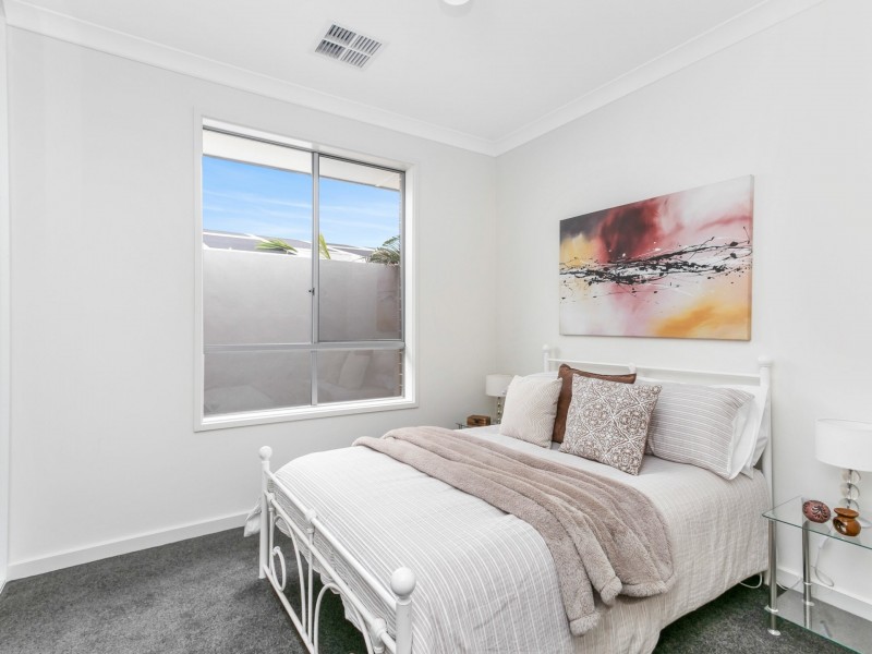 21 Sharpie Crescent, Grange SA 5022