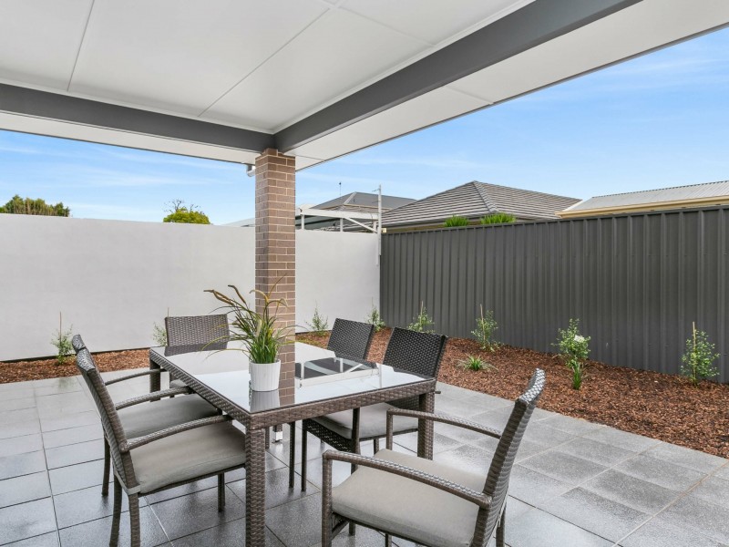 21 Sharpie Crescent, Grange SA 5022
