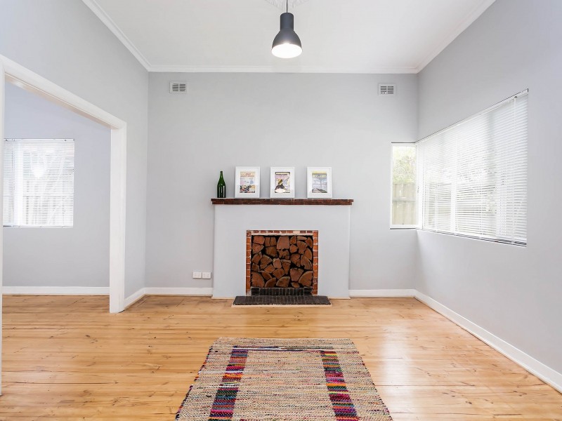 52 Whimpress Avenue, Findon SA 5023