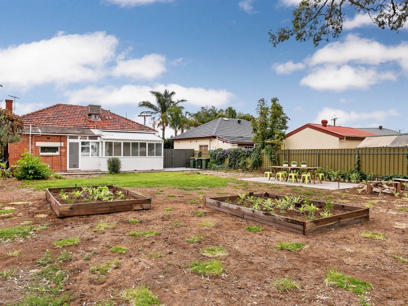 52 Whimpress Avenue, Findon SA 5023