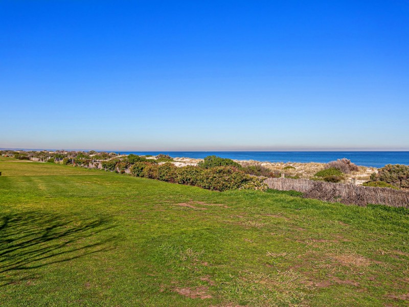 47 Sandpiper Place, West Lakes Shore SA 5020