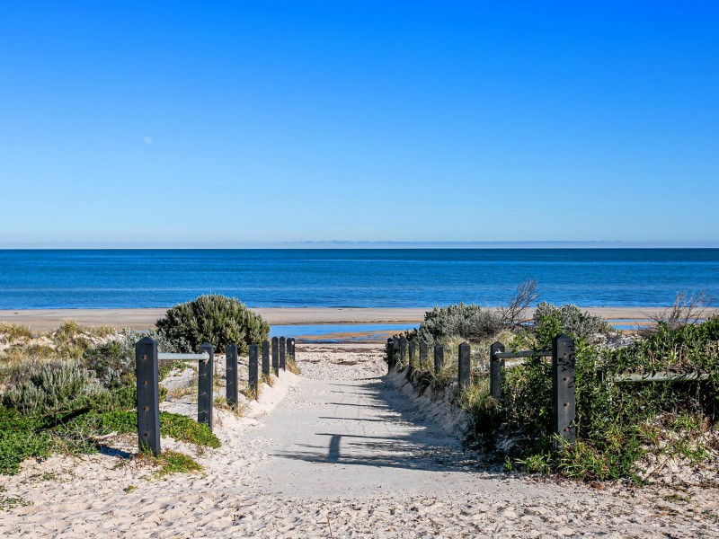 47 Sandpiper Place, West Lakes Shore SA 5020