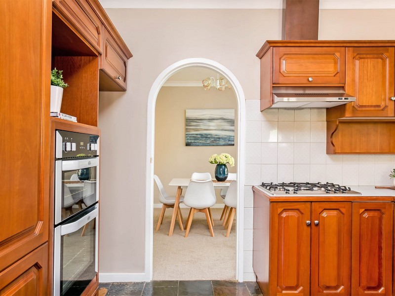 37 Newcombe Avenue, West Lakes Shore SA 5020