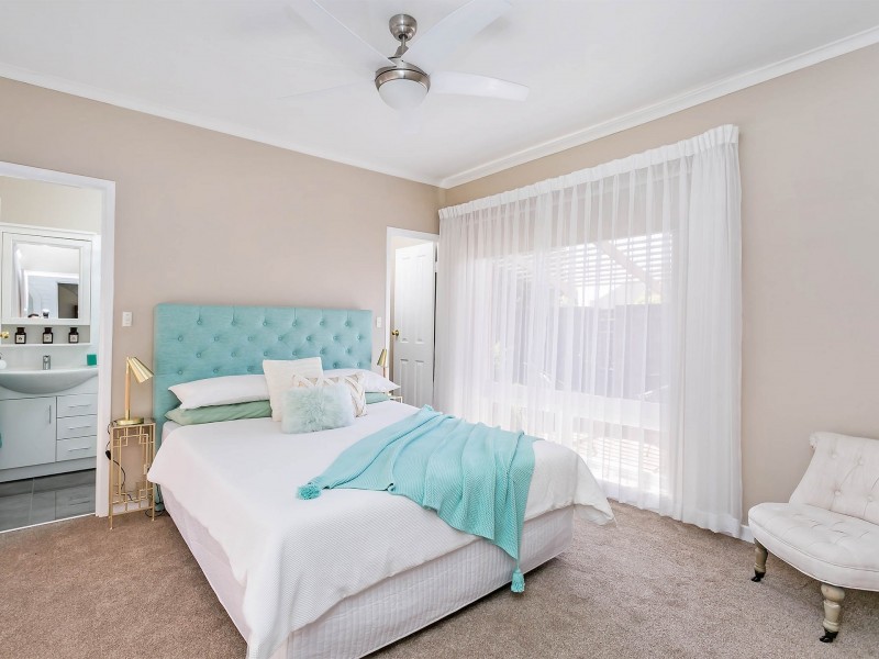 37 Newcombe Avenue, West Lakes Shore SA 5020