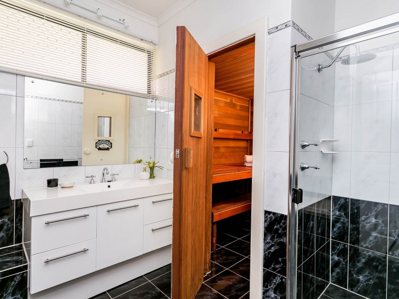 37 Newcombe Avenue, West Lakes Shore SA 5020