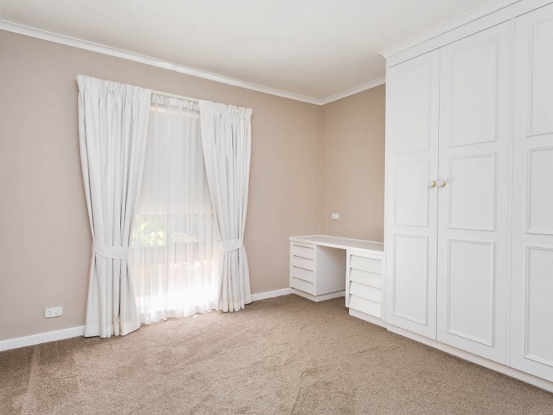 37 Newcombe Avenue, West Lakes Shore SA 5020