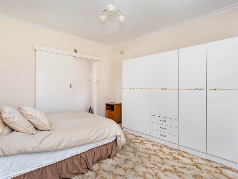 21 Brenthorpe Road, Seaton SA 5023