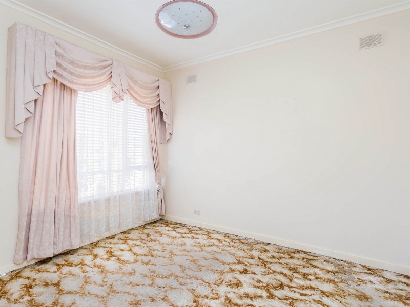 21 Brenthorpe Road, Seaton SA 5023