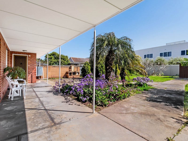 21 Brenthorpe Road, Seaton SA 5023