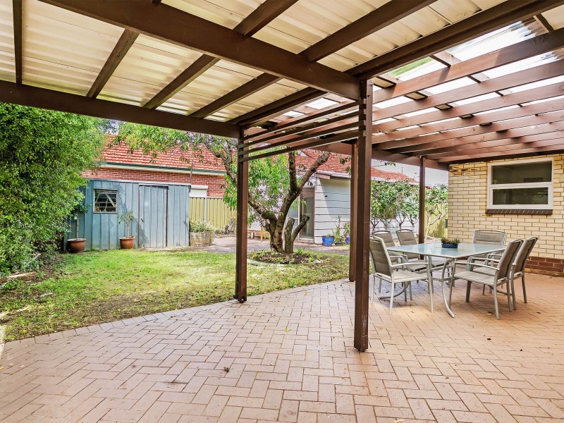 4 Jennifer Street, Seaton SA 5023