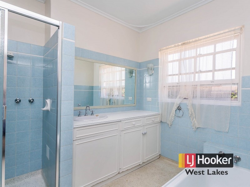 18a Colombine Avenue, West Lakes Shore SA 5020