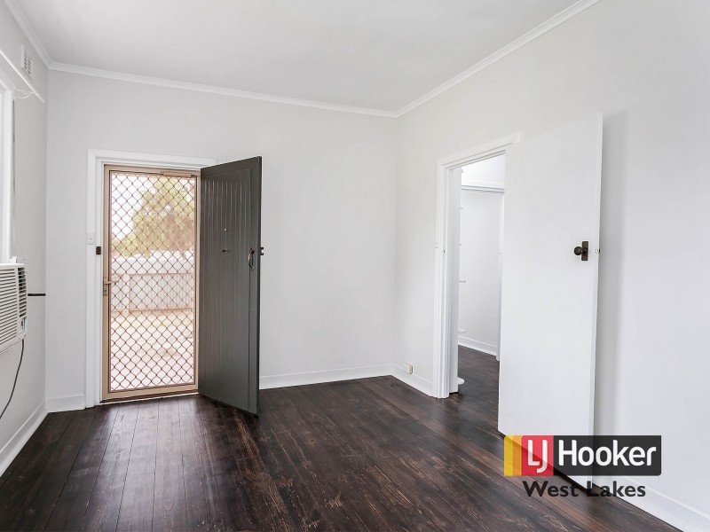 11 Florey Street, Seaton SA 5023