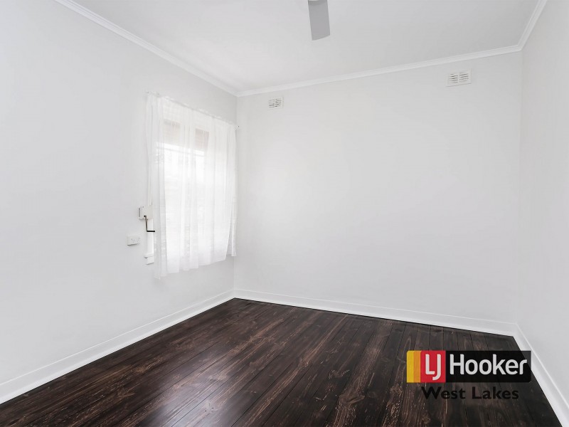 11 Florey Street, Seaton SA 5023