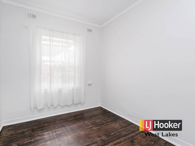 11 Florey Street, Seaton SA 5023