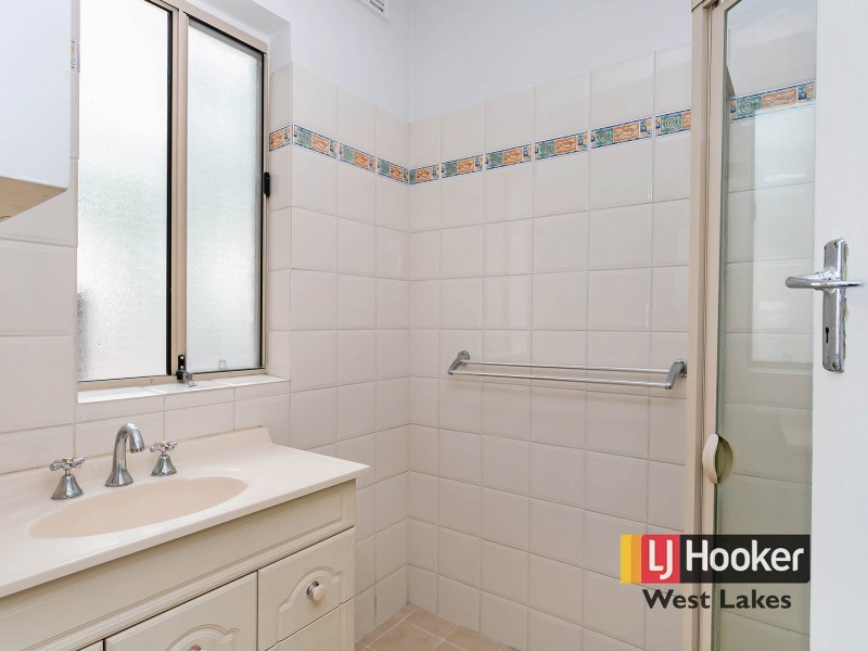 11 Florey Street, Seaton SA 5023