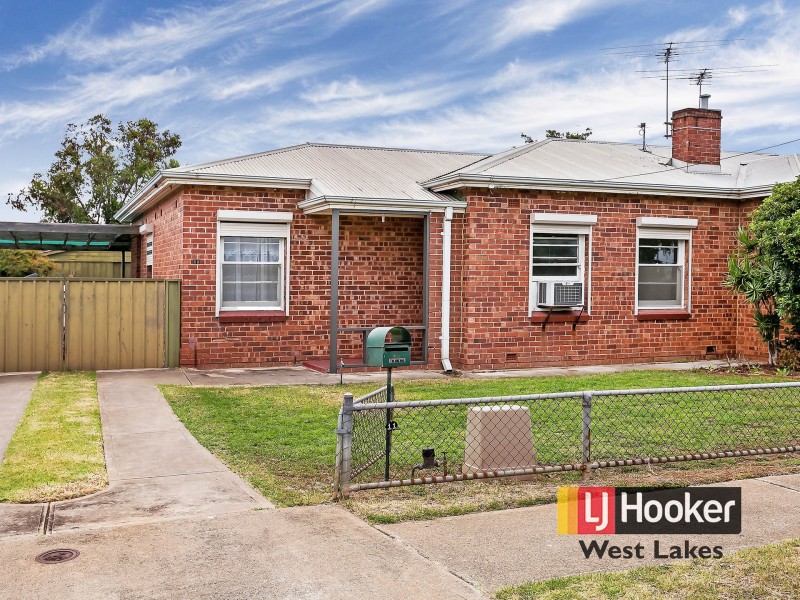 11 Florey Street, Seaton SA 5023