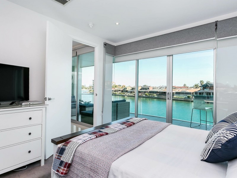 8/155 Brebner Drive, West Lakes SA 5021