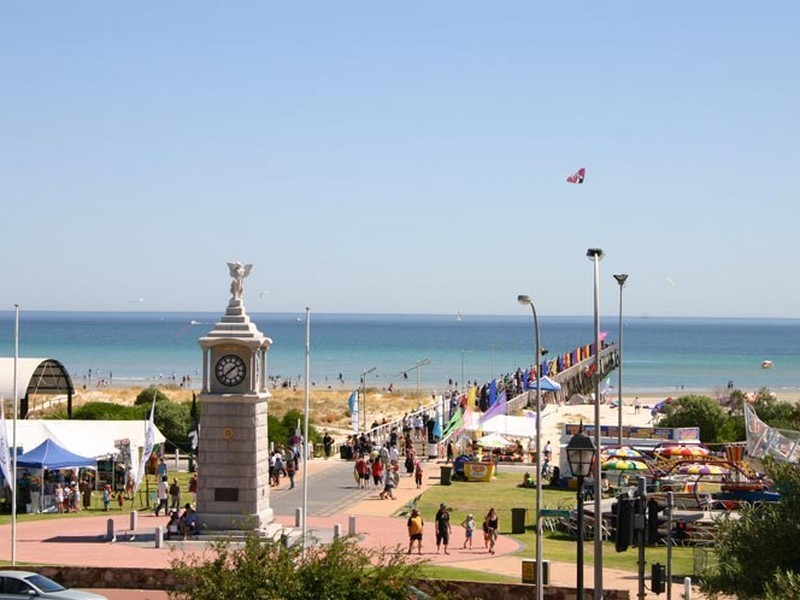 2/16 Cave Street, Semaphore SA 5019