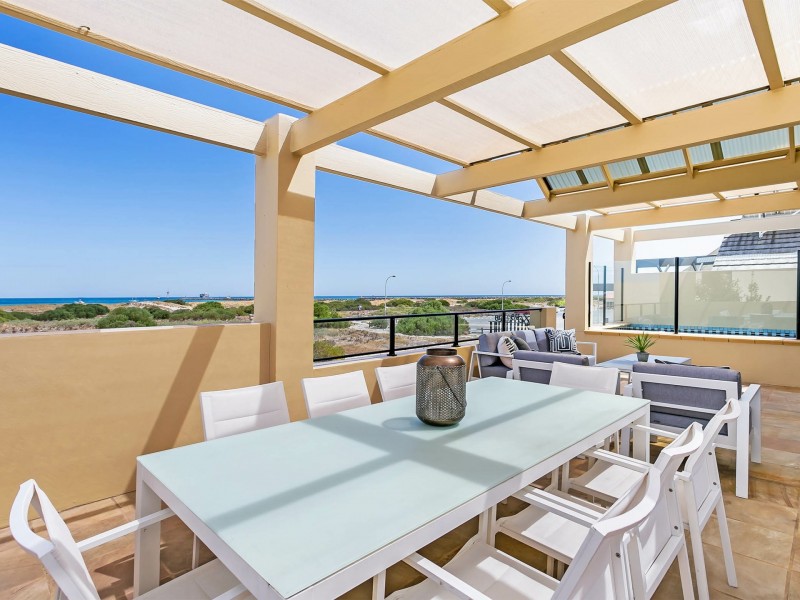 12 Gulf Point Drive, North Haven SA 5018