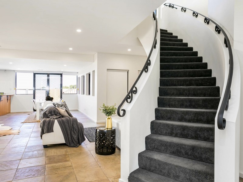 12 Gulf Point Drive, North Haven SA 5018