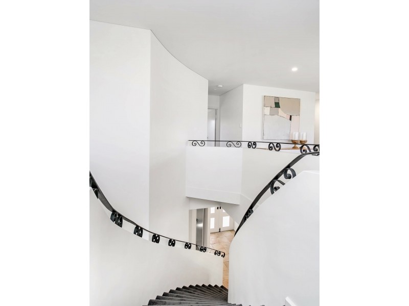 12 Gulf Point Drive, North Haven SA 5018