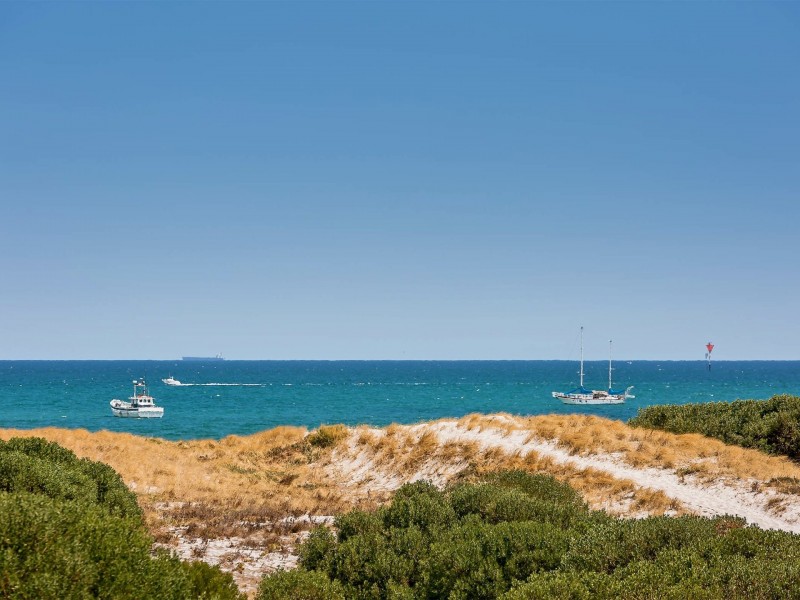 12 Gulf Point Drive, North Haven SA 5018