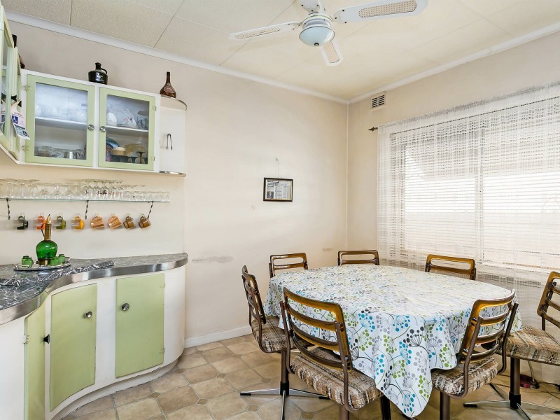 6 Dryden Road, Black Forest SA 5035