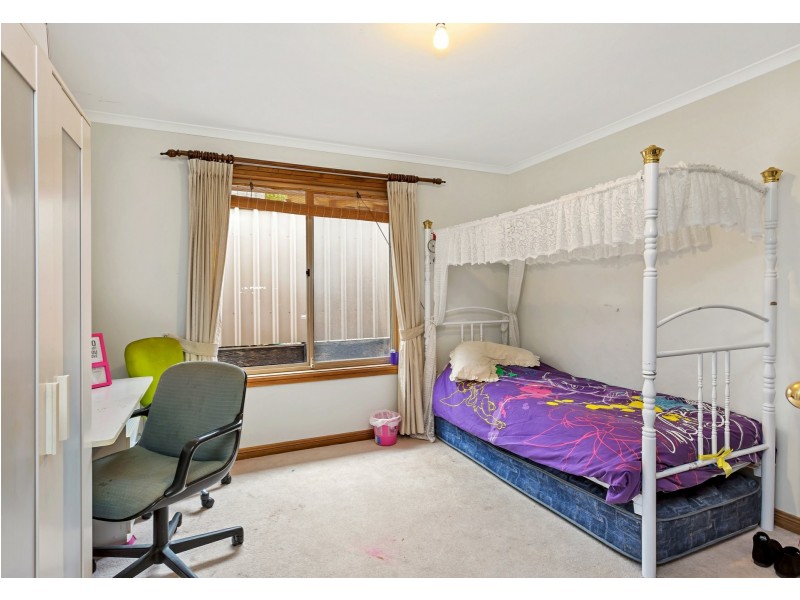 6 Sandy Glass Court, Sheidow Park SA 5158