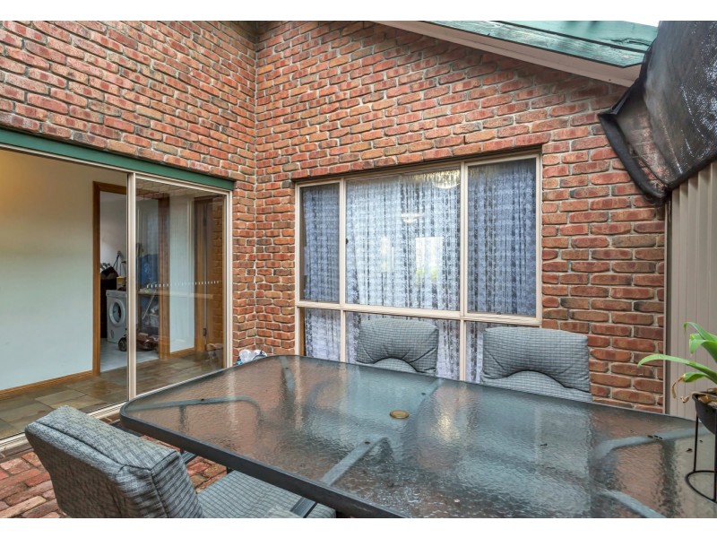 6 Sandy Glass Court, Sheidow Park SA 5158