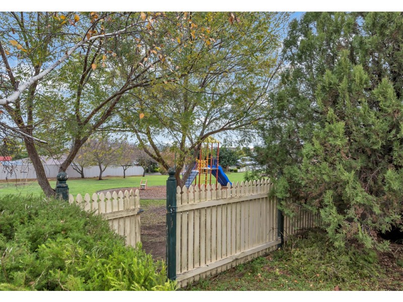 6 Sandy Glass Court, Sheidow Park SA 5158