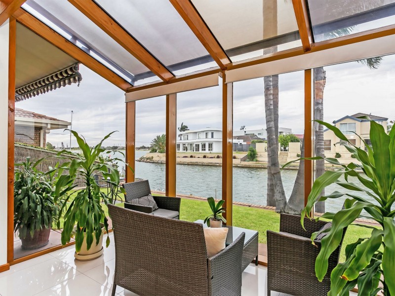 14 McDonald Grove, West Lakes SA 5021