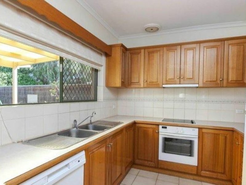 32 Beeston Way, West Lakes SA 5021