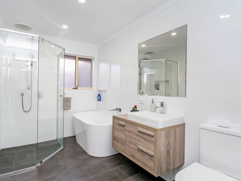 4b Colonial Court, Teringie SA 5072