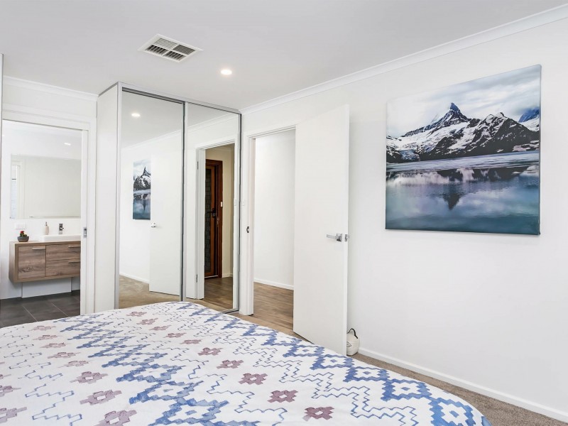 4b Colonial Court, Teringie SA 5072