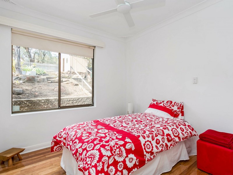 8 Warren Crescent, Panorama SA 5041