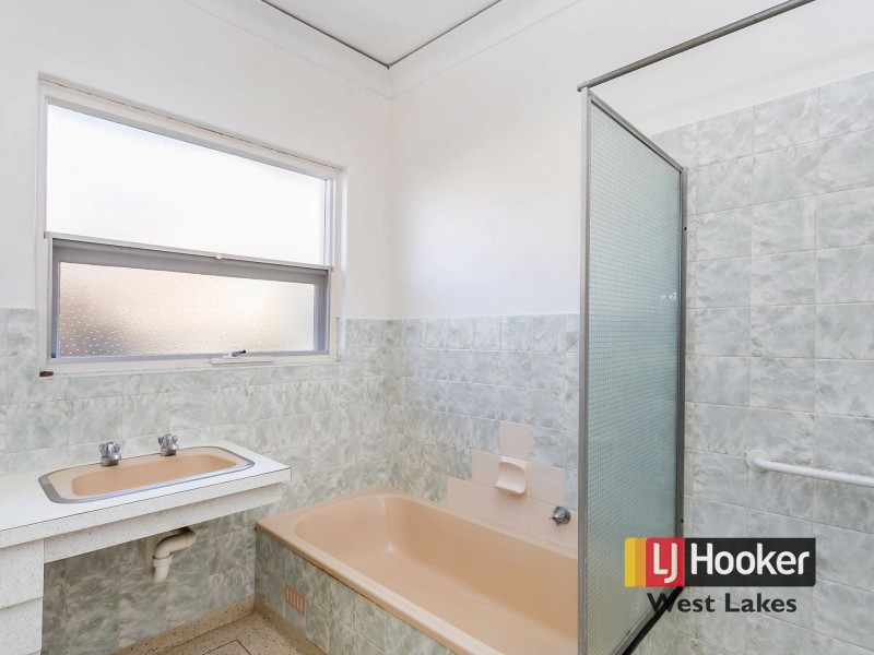 17 Poplar Street, West Beach SA 5024