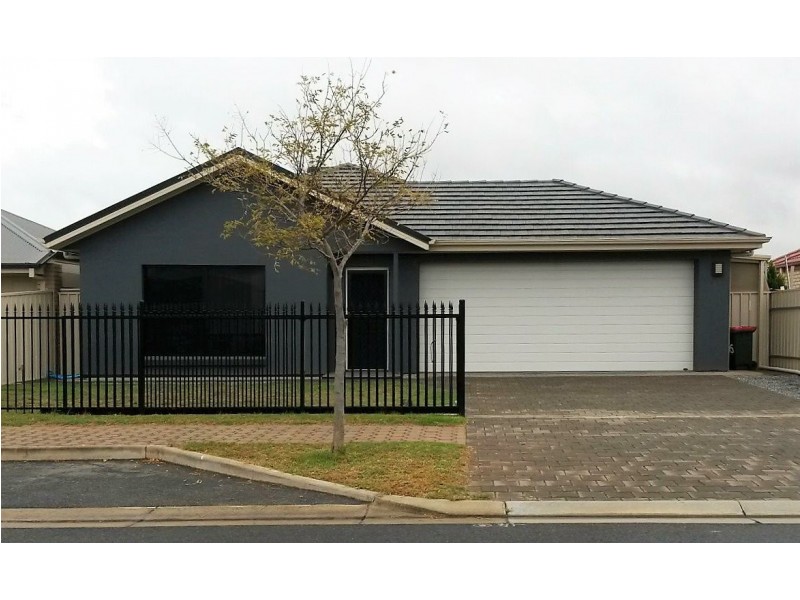 36 Castle Drive, Burton SA 5110